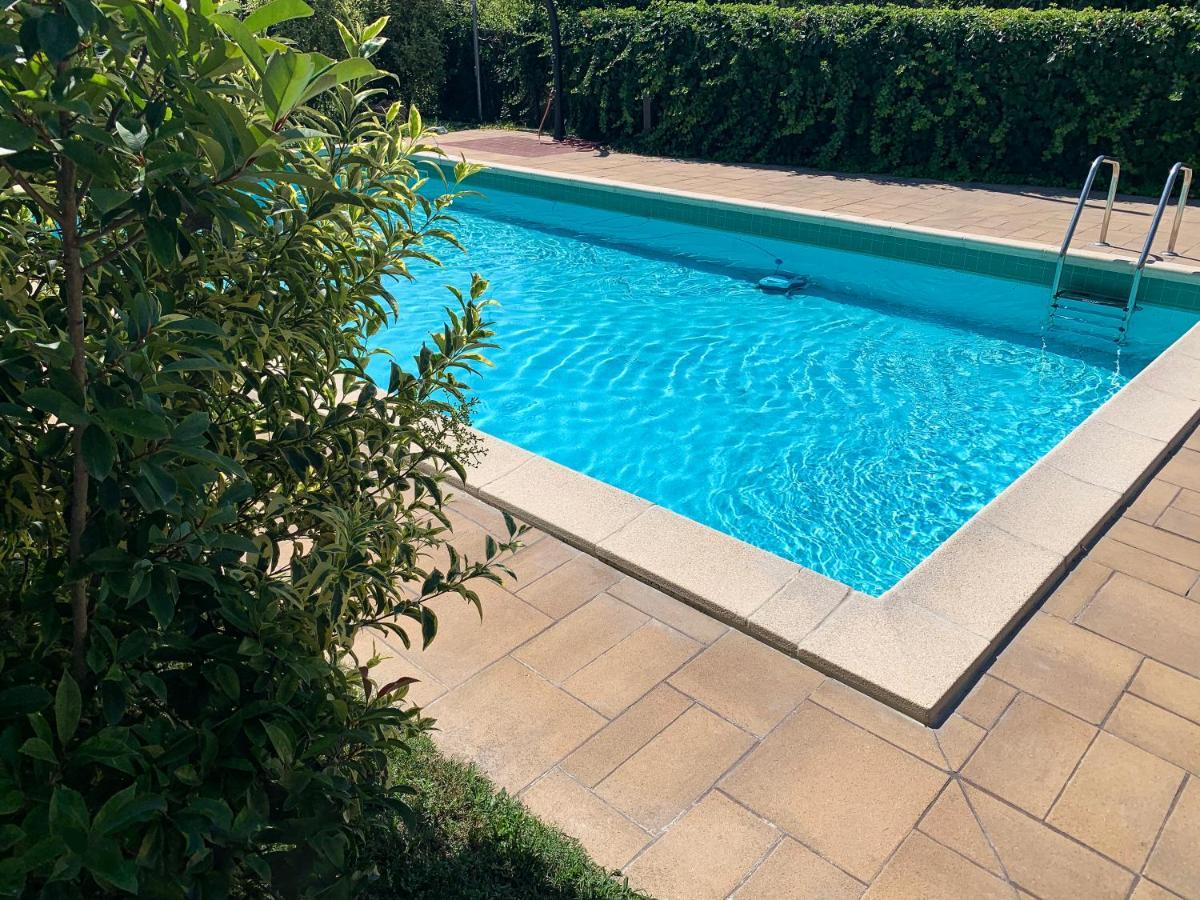 דסנזאנו דל גארדה Apartment Charme And Relax With Garden And Swimming Pool מראה חיצוני תמונה