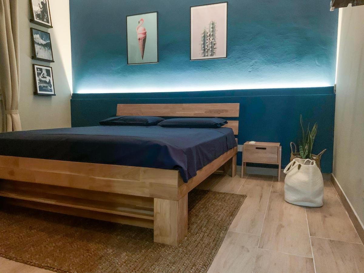 דסנזאנו דל גארדה Apartment Charme And Relax With Garden And Swimming Pool מראה חיצוני תמונה
