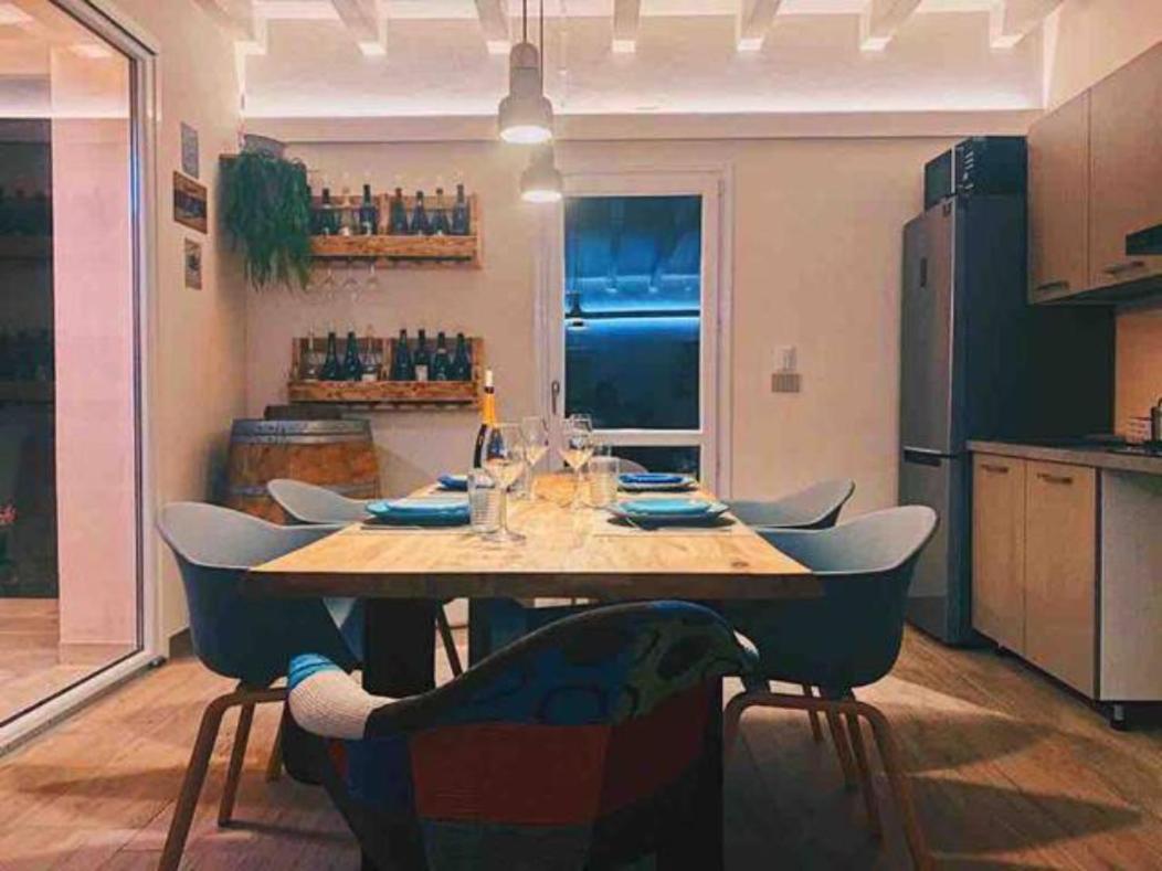 דסנזאנו דל גארדה Apartment Charme And Relax With Garden And Swimming Pool מראה חיצוני תמונה